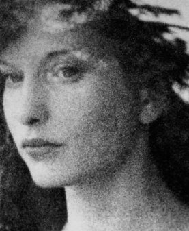 COURT PARTICULIER : ANALYSE DU COURT MÉTRAGE MESHES OF AFTERNOON